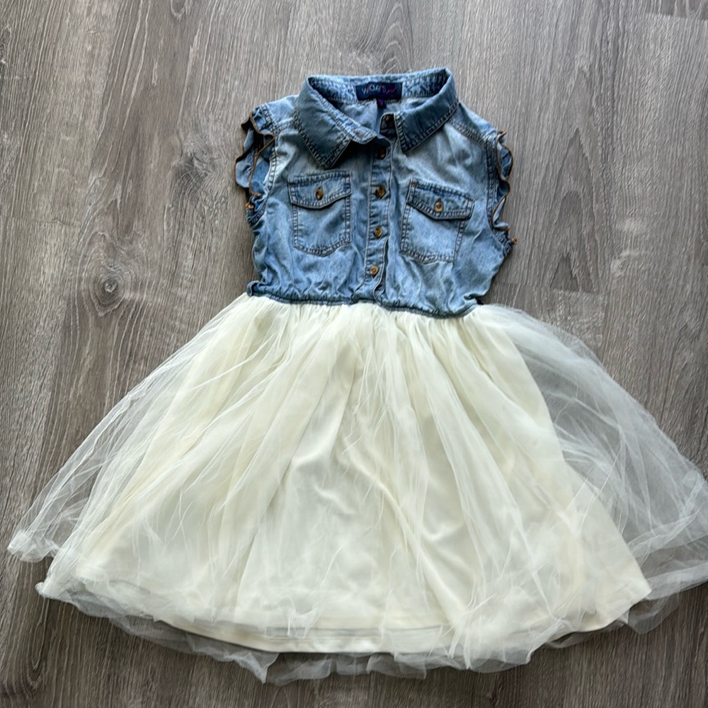 Girls dress